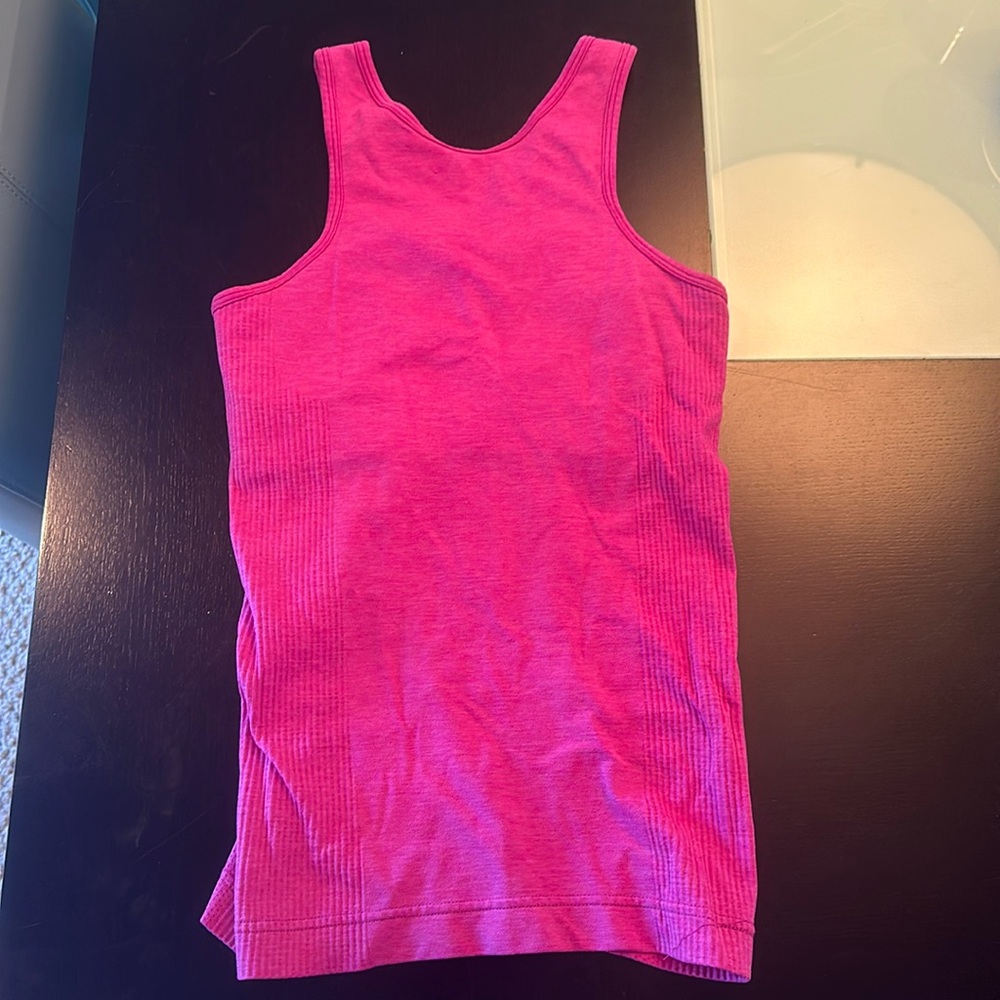 Lululemon tank